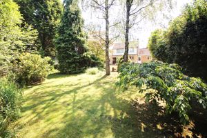 Photo 16- click for photo gallery